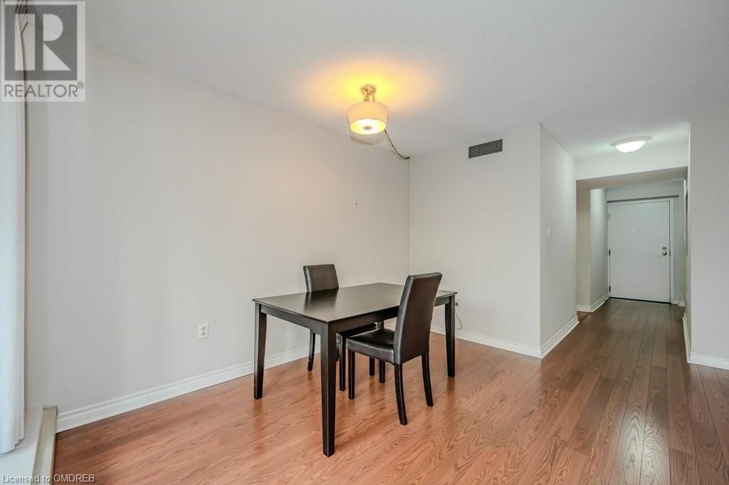 1071 QUEENS Avenue Unit# 104 Image 23