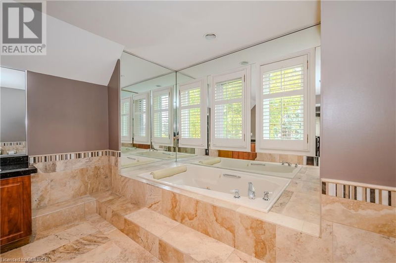 1340 GREENEAGLE Drive  Oakville, L6M2M9 | Image 21