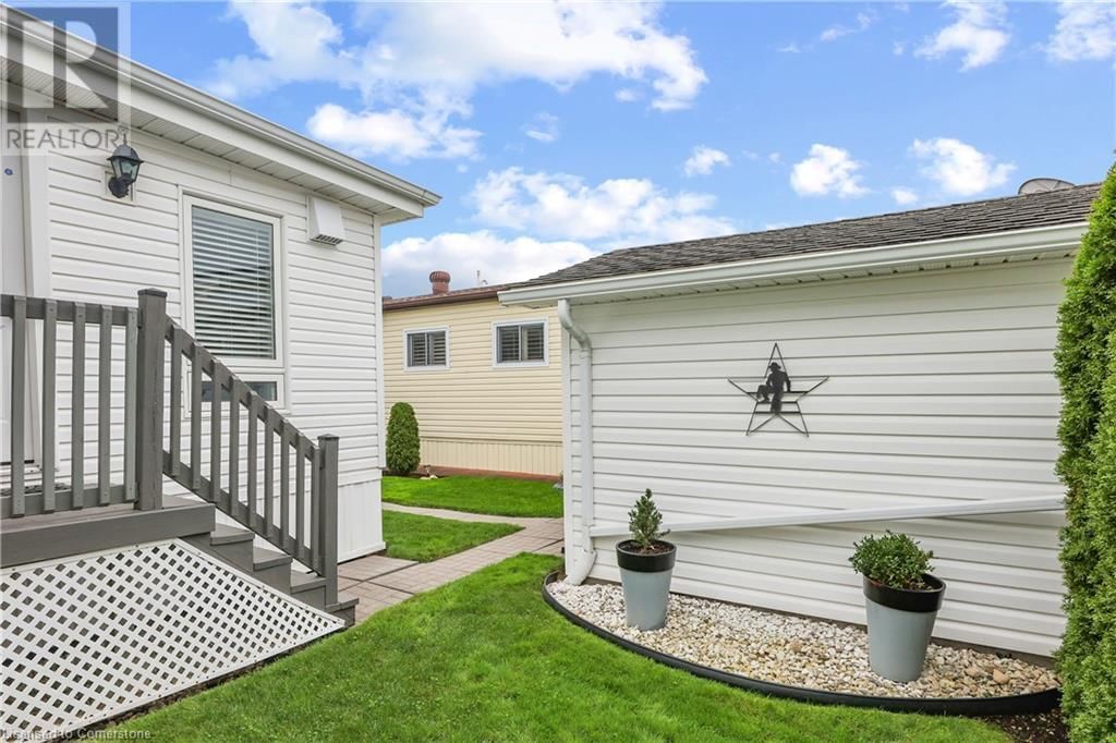 136 - 3033 TOWNLINE ROAD Image 22
