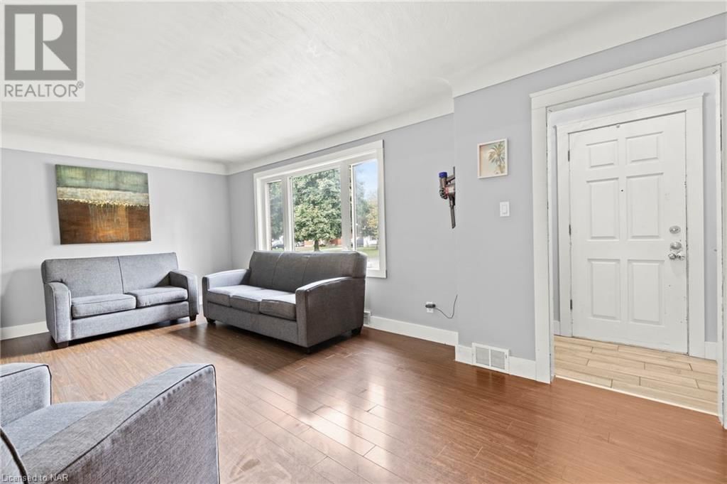 6788 STAMFORD GREEN Drive Image 6