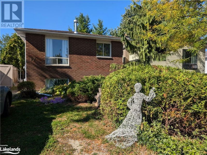 17 COURTICE Crescent  Collingwood, L9Y4N7 | Image 1