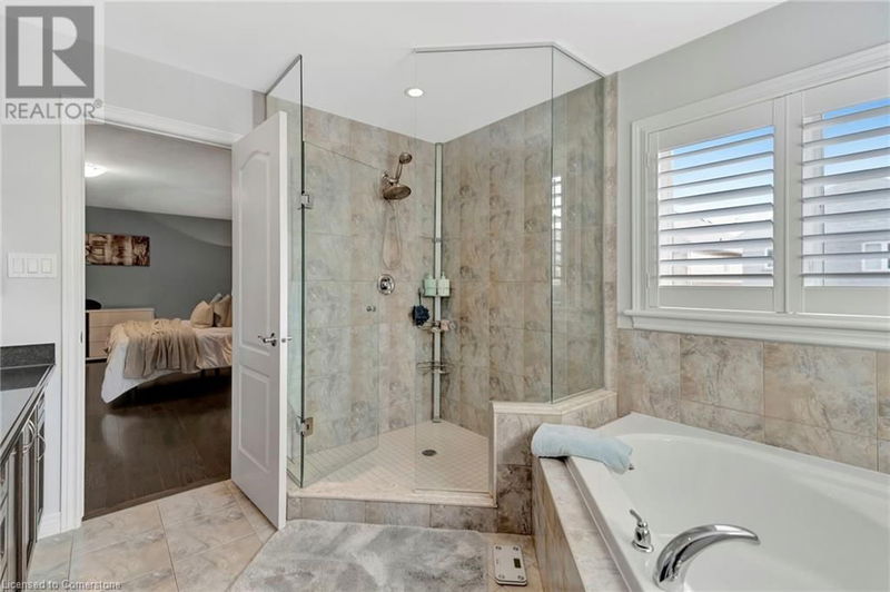 39 MORNING MIST Drive  Hamilton, L9B0E5 | Image 30