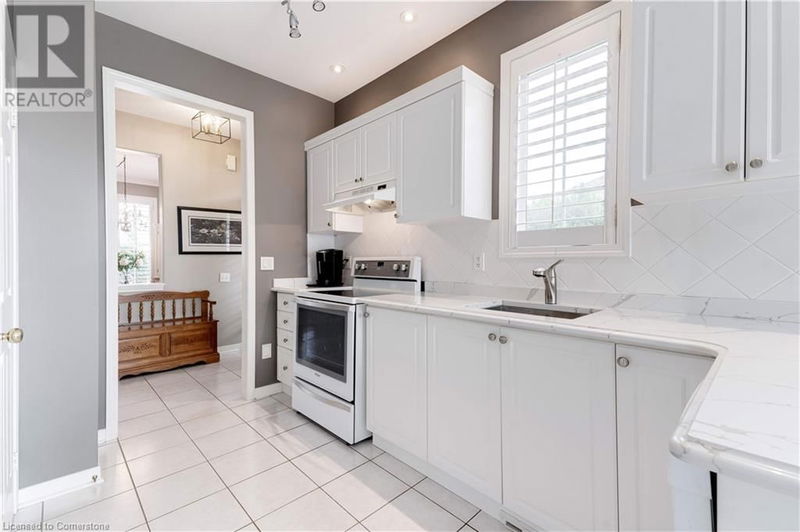 2243 TURNBERRY Road  Burlington, L7M4Y5 | Image 15