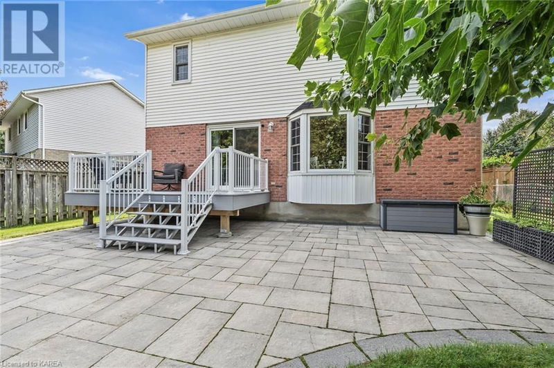 964 PRESTWICK Crescent  Kingston, K7M8G7 | Image 44