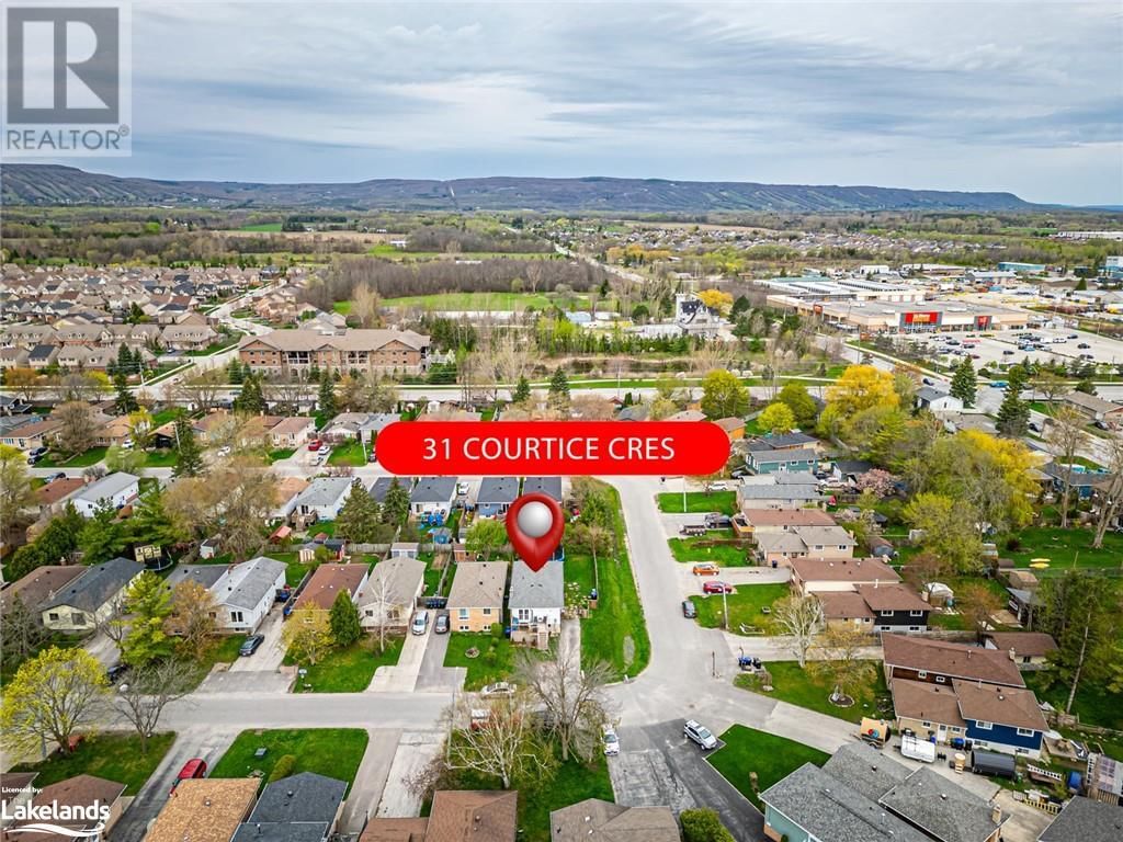 31 COURTICE Crescent Image 36