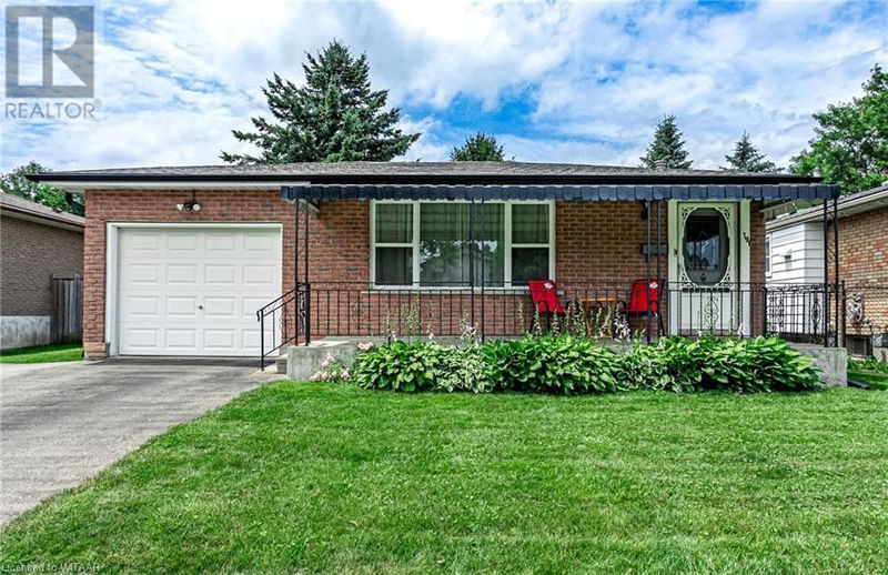 191 DIEFENBAKER Drive  Woodstock, N4S8K1 | Image 1