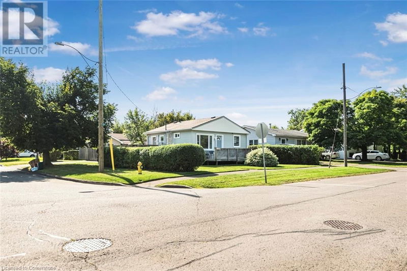 37 POWERVIEW Avenue  St. Catharines, L2S1V5 | Image 1