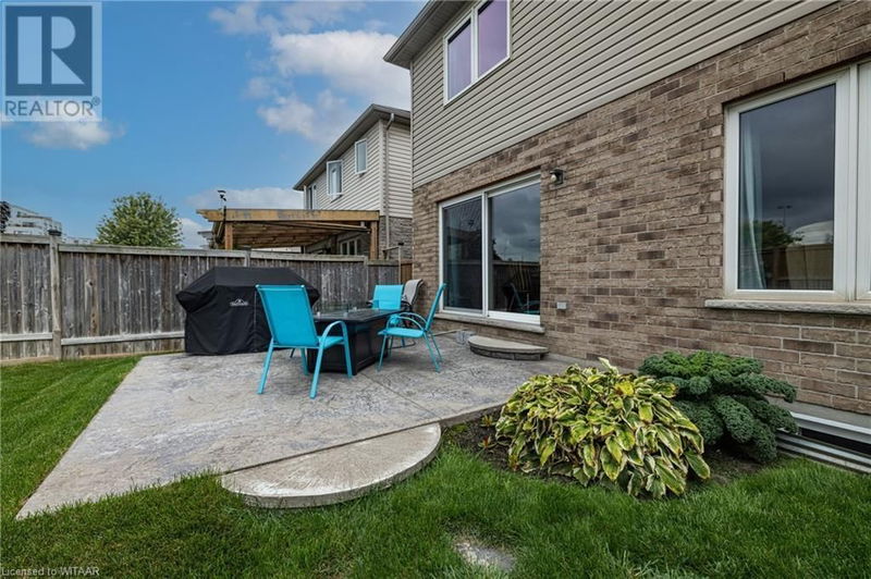 795 FRONTENAC Crescent  Woodstock, N4V0B1 | Image 6