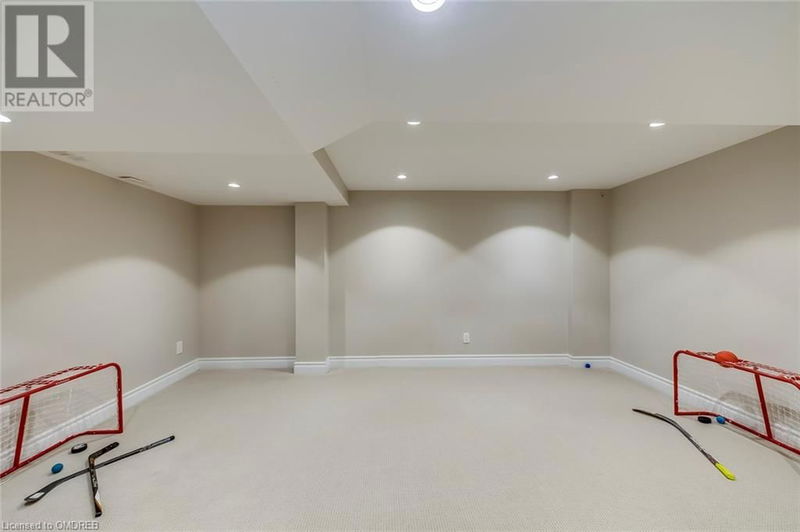 1460 CAULDER Drive  Oakville, L6J5S9 | Image 39