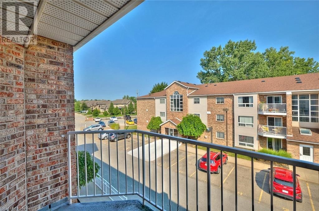 1061 VANSICKLE Road N Unit# 306B Image 15