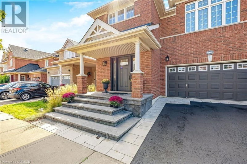 664 CALDWELL Crescent  Milton, L9T0H6 | Image 2