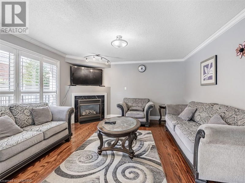 5930 BASSINGER Place  Mississauga, L5M6K5 | Image 9