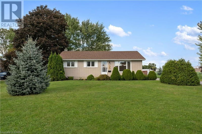 35 SLASH Road  Napanee, K7R2Z6 | Image 2