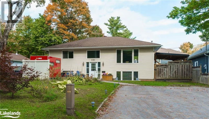 221 MAPLE Street  Bracebridge, P1L1K3 | Image 1