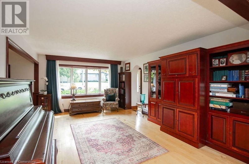 341 CLARENDON Drive  Ancaster, L9G2Y9 | Image 23