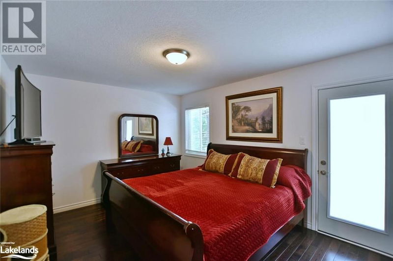 81 52ND Street South Wasaga Beach, L9Z1Y1 | Image 27