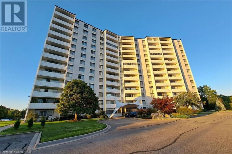 15 TOWERING HEIGHTS Boulevard  St. Catharines, L2T3G7 | Image 1