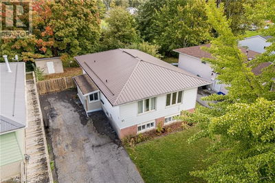 83 CALDERWOOD Drive  Kingston, K7M6L5 | Image 1