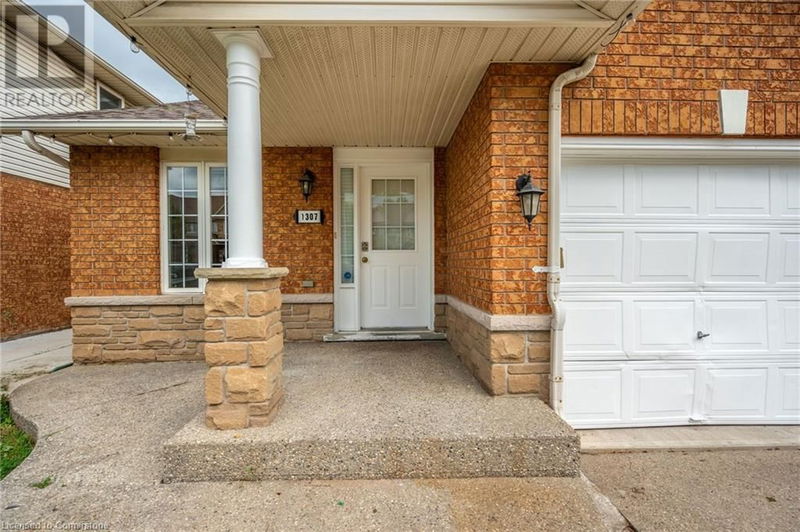 1307 BLANSHARD Drive  Burlington, L7M4S3 | Image 3