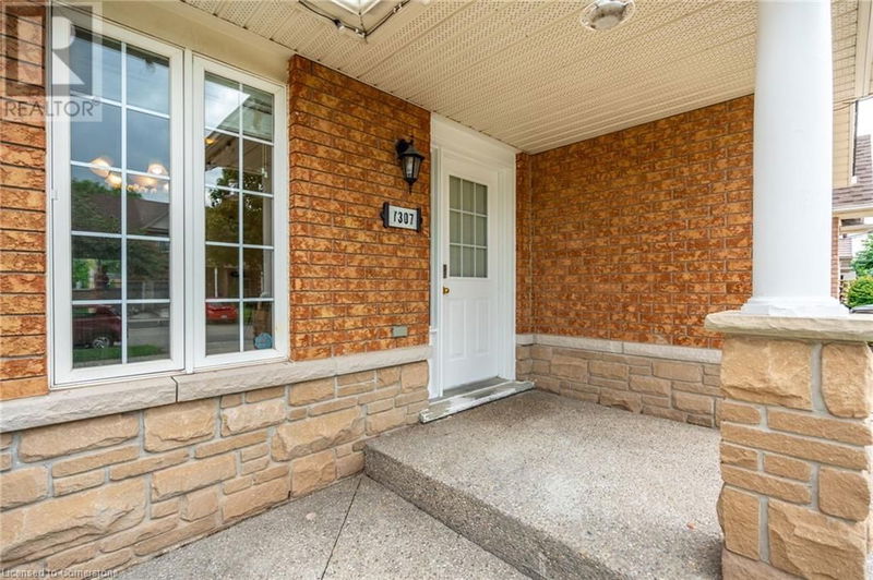 1307 BLANSHARD Drive  Burlington, L7M4S3 | Image 4