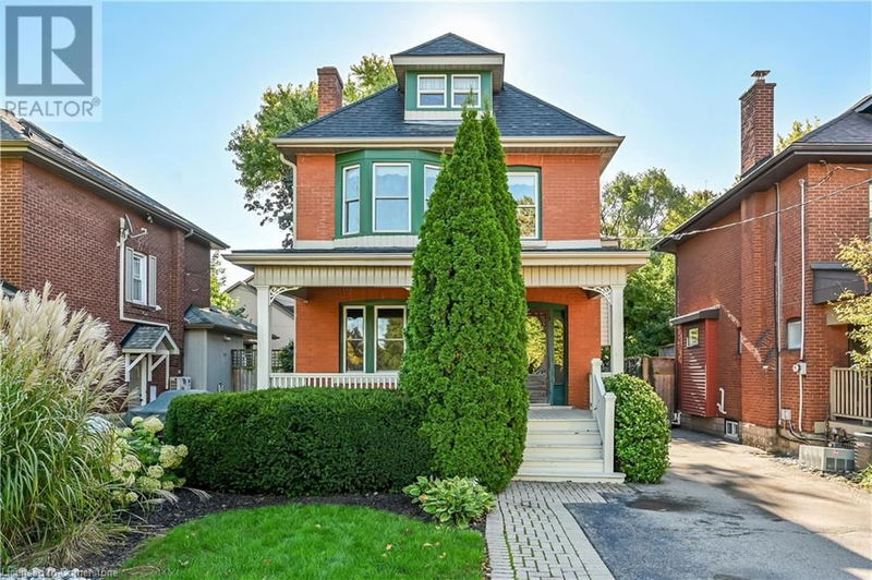 2114 CAROLINE Street  Burlington, L7R1L8 | Image 1