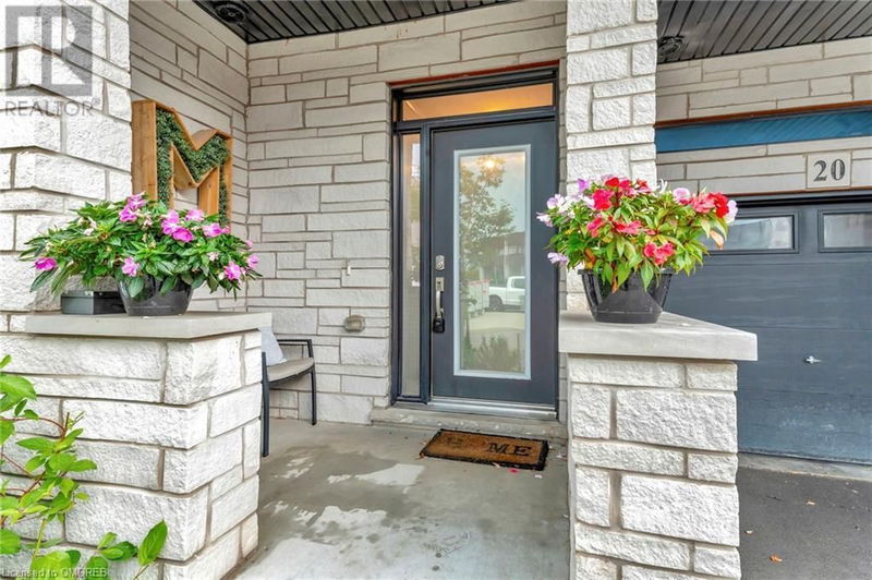 35 MIDHURST Heights  Stoney Creek, L8K0K9 | Image 2