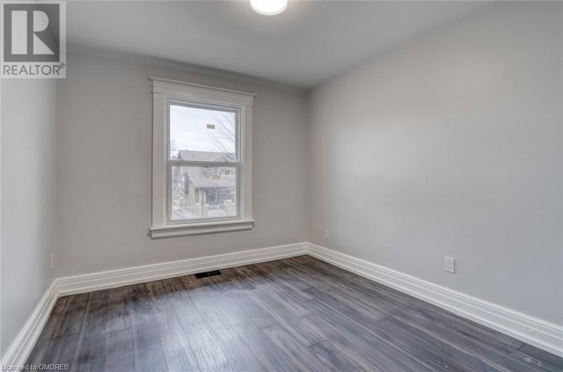 112 LEINSTER Avenue South Hamilton, L8M3A5 | Image 22