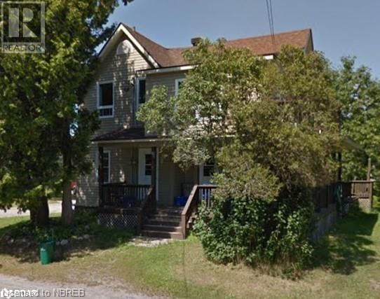 156 SIMCOE STREET Street Image 1