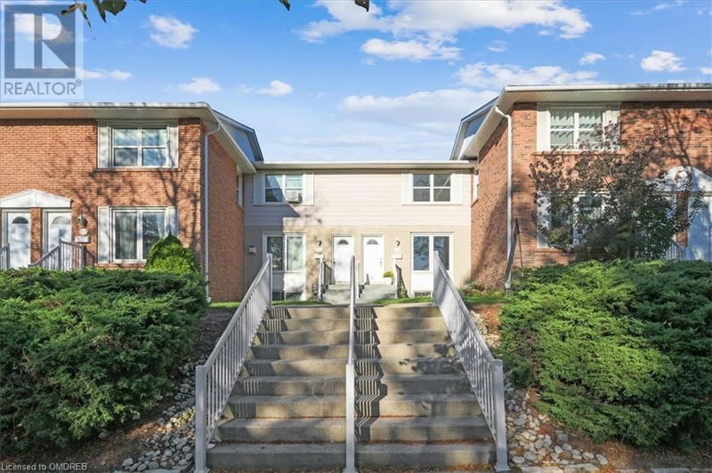 2111 MEADOWBROOK Road  Burlington, L7P2A5 | Image 3