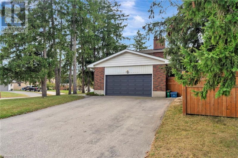 3 BRIER Place  Brantford, N3R3M3 | Image 39