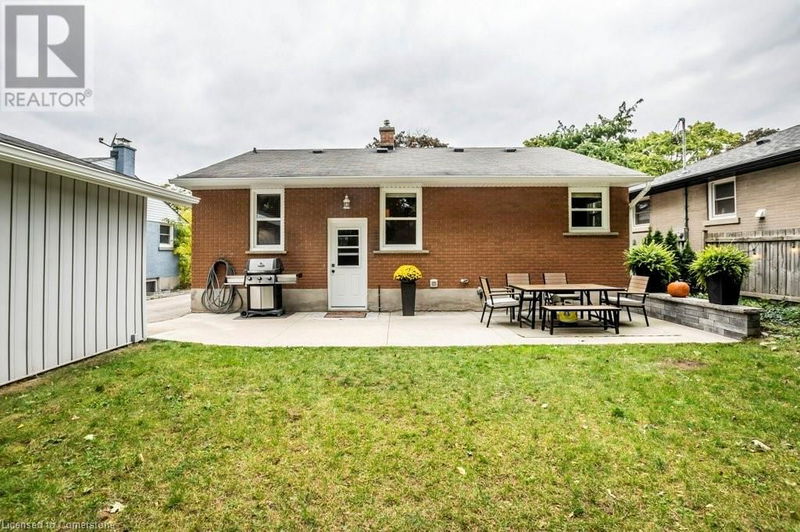 102 HARBER Avenue  Kitchener, N2C1Z2 | Image 39