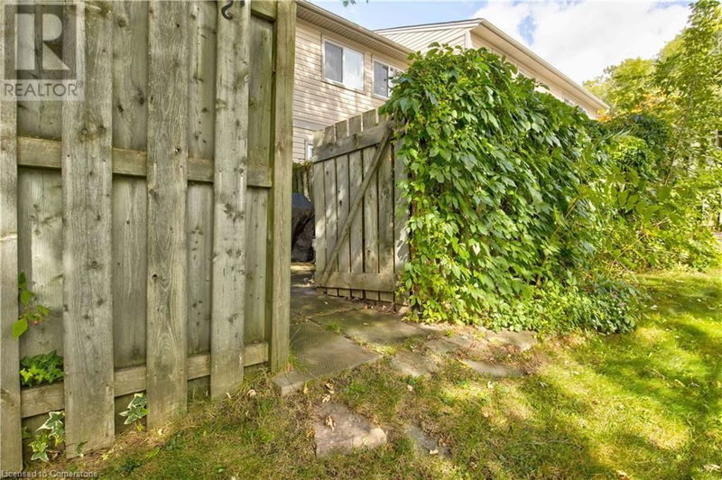 15 GREEN VALLEY Drive  Kitchener, N2P1K7 | Image 39