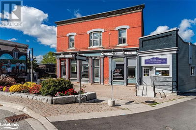 1 SIMCOE Street  Penetanguishene, L9M1V2 | Image 1