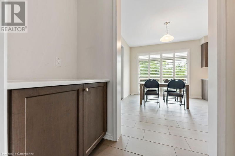 17 LARRY Crescent  Caledonia, N3W1V3 | Image 12