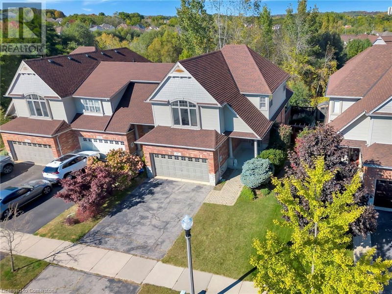 16 WOODSMERE Drive  Kitchener, N2P2X2 | Image 3