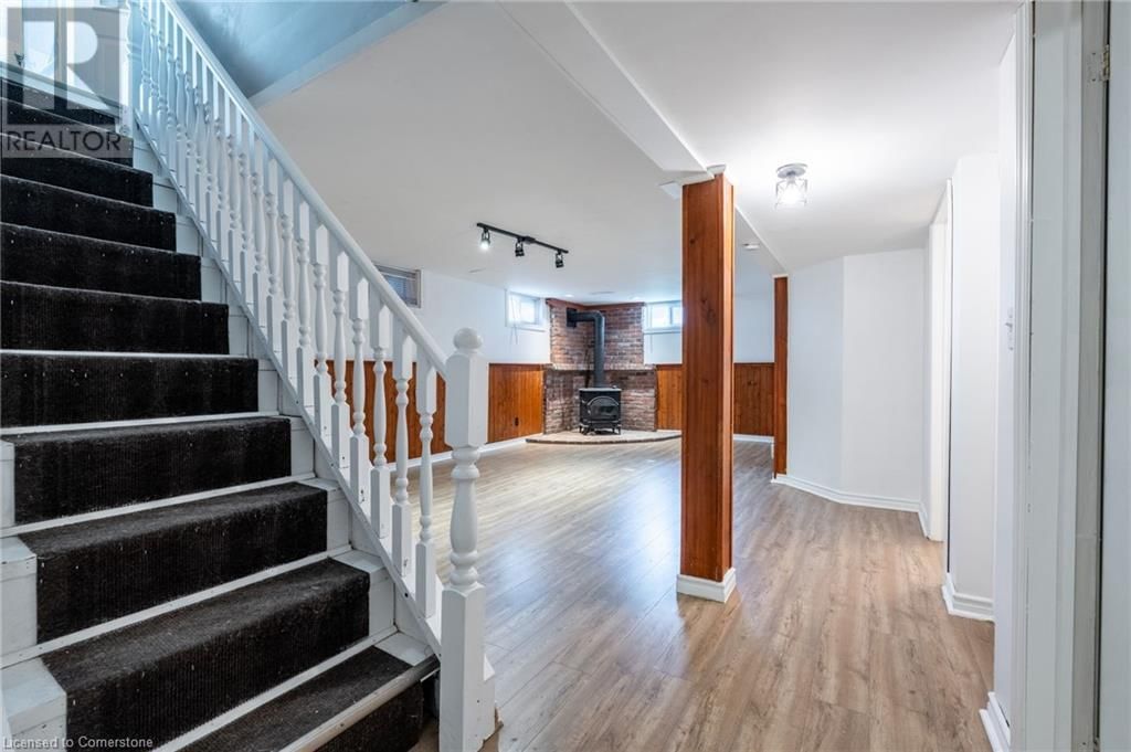 6388 DOREEN DRIVE Image 18