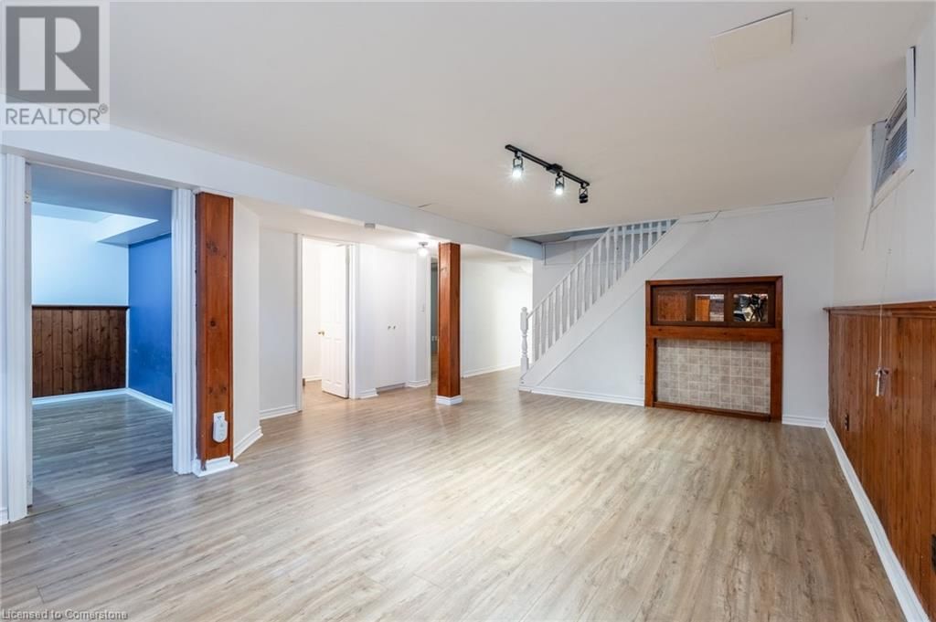 6388 DOREEN DRIVE Image 20