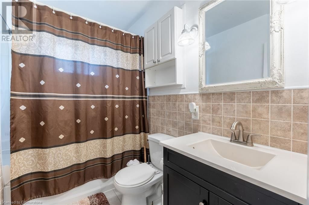 6388 DOREEN DRIVE Image 8