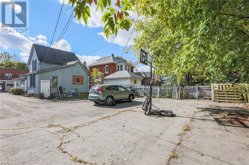 242 JARVIS Street  Fort Erie, L2A2S5 | Image 28