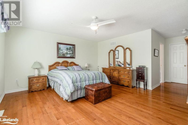 25 MASTERS Lane  Wasaga Beach, L9Z1S8 | Image 18