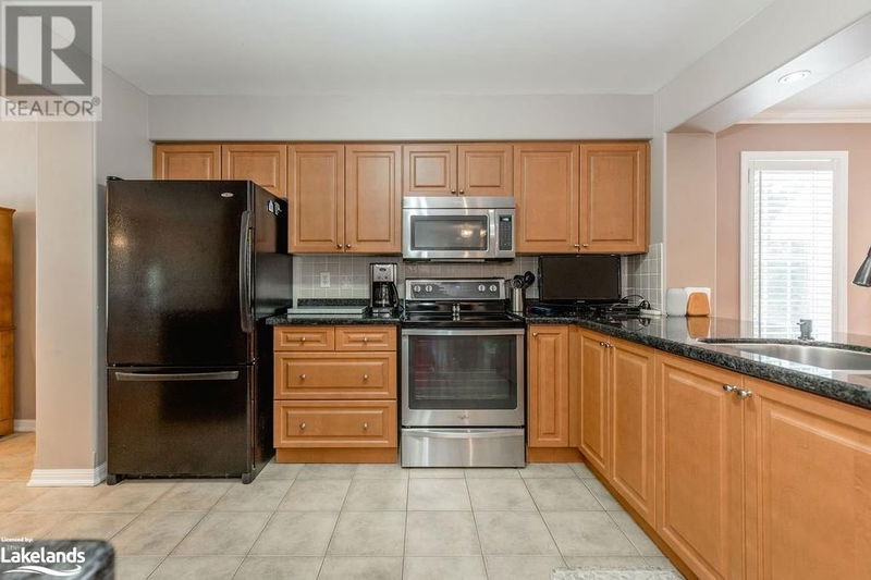 25 MASTERS Lane  Wasaga Beach, L9Z1S8 | Image 9