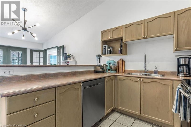 4005 KILMER Drive  Burlington, L7M4M2 | Image 3