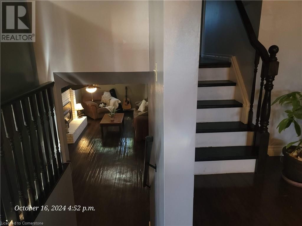 176 COGHILL Place Unit# A Image 11