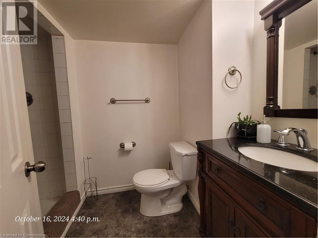 176 COGHILL Place Unit# A Image 25