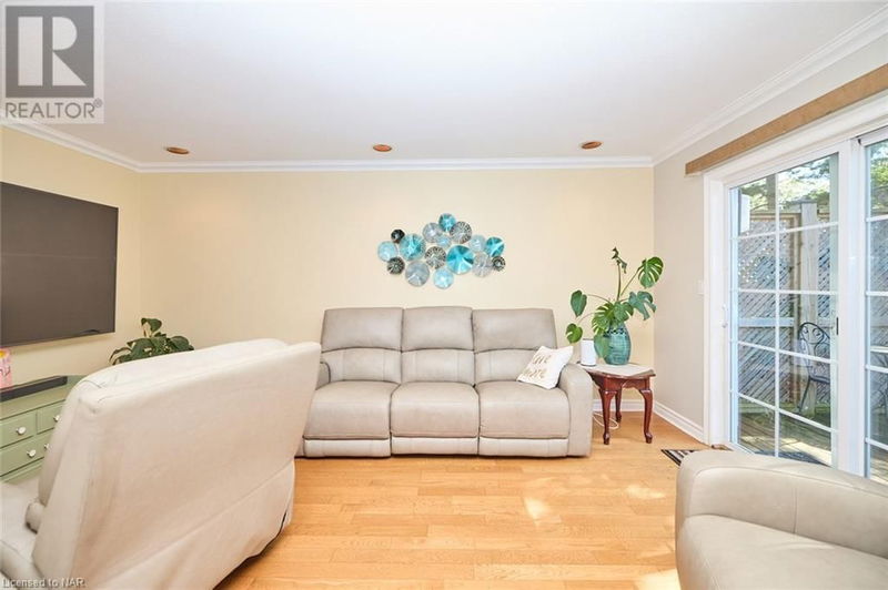 595 DAYTONA Drive  Fort Erie, L2A4Z5 | Image 14