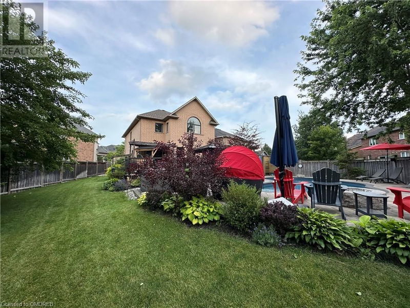 3410 ROBIN HILL Circle  Oakville, L6L6X2 | Image 6