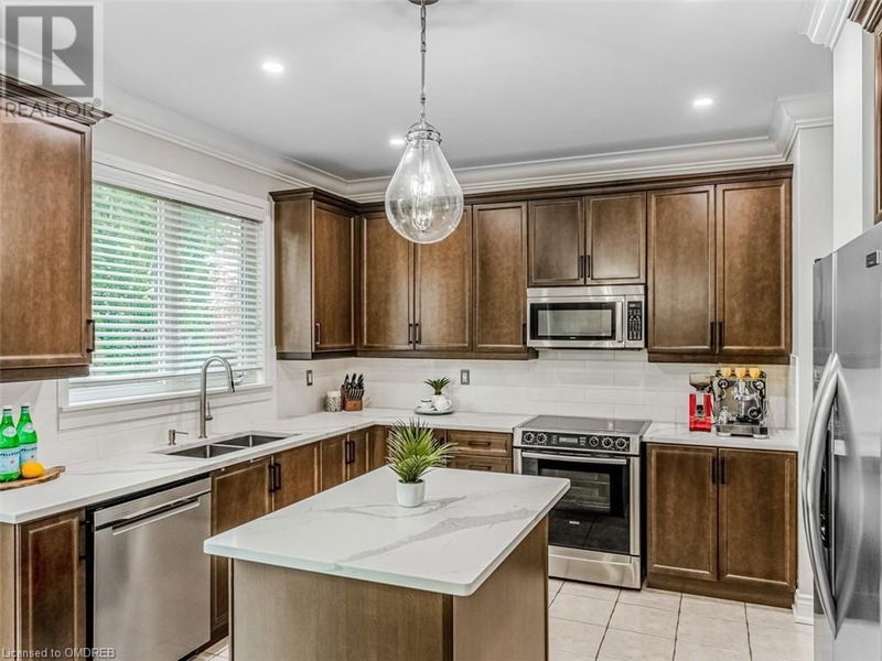 323 MCDOUGALL Crossing  Milton, L9T0N5 | Image 14