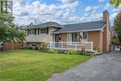 87 SUNSET Boulevard  Kingston, K7M4W2 | Image 1