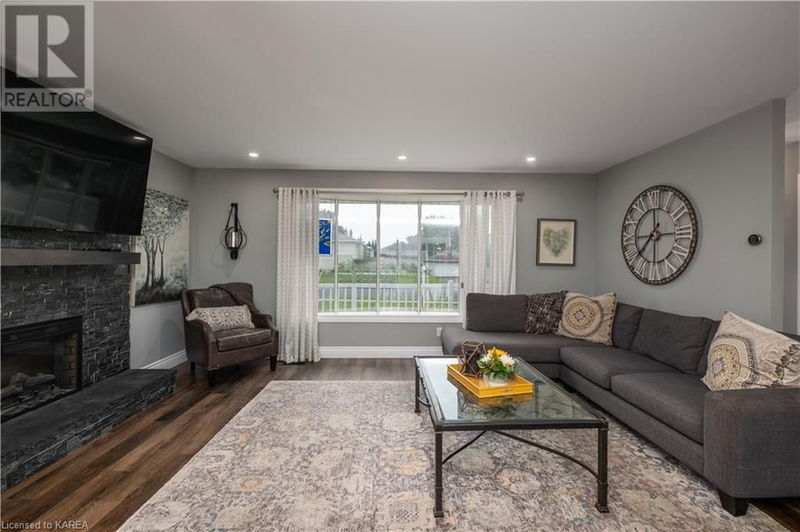 87 SUNSET Boulevard  Kingston, K7M4W2 | Image 10