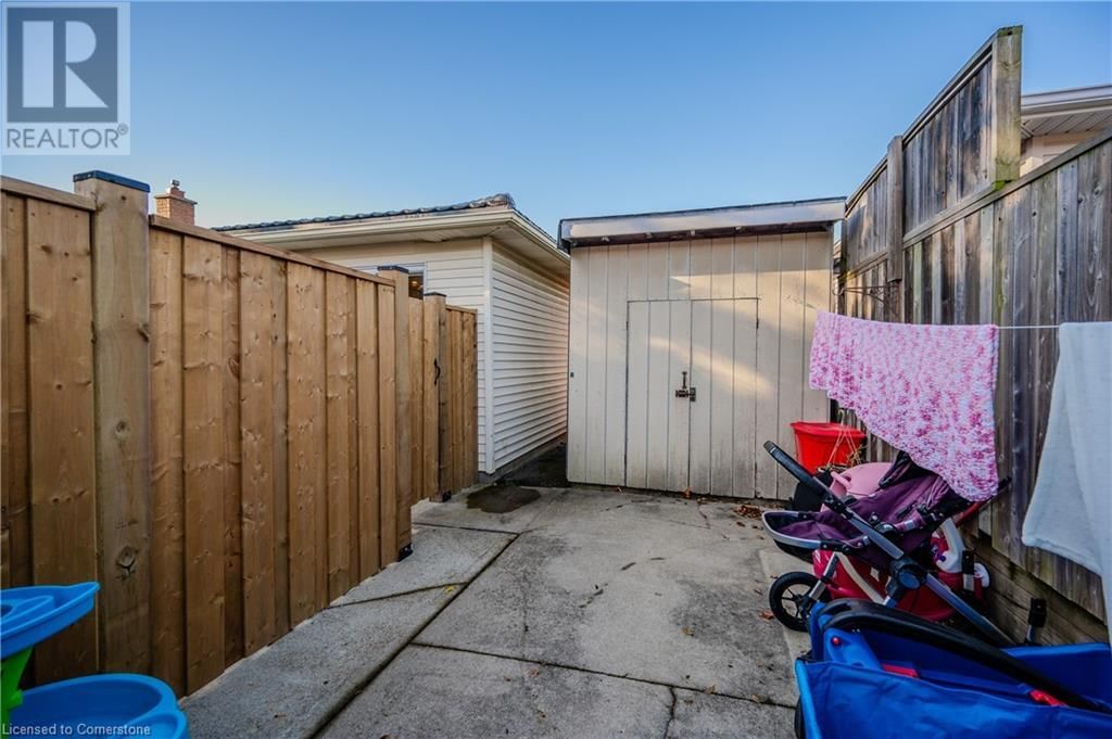 48 SUMMERHILL Crescent Image 43